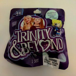 TRINITY & BEYOND Buildable Figure & Charm Mystery